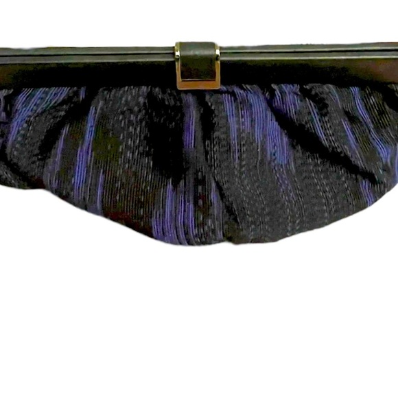 - VINTAGE COLE HAAN COLLECTION LINEN BLUE/BLACK LEATHER TOP FRAME CLUCH - Picture 9 of 9